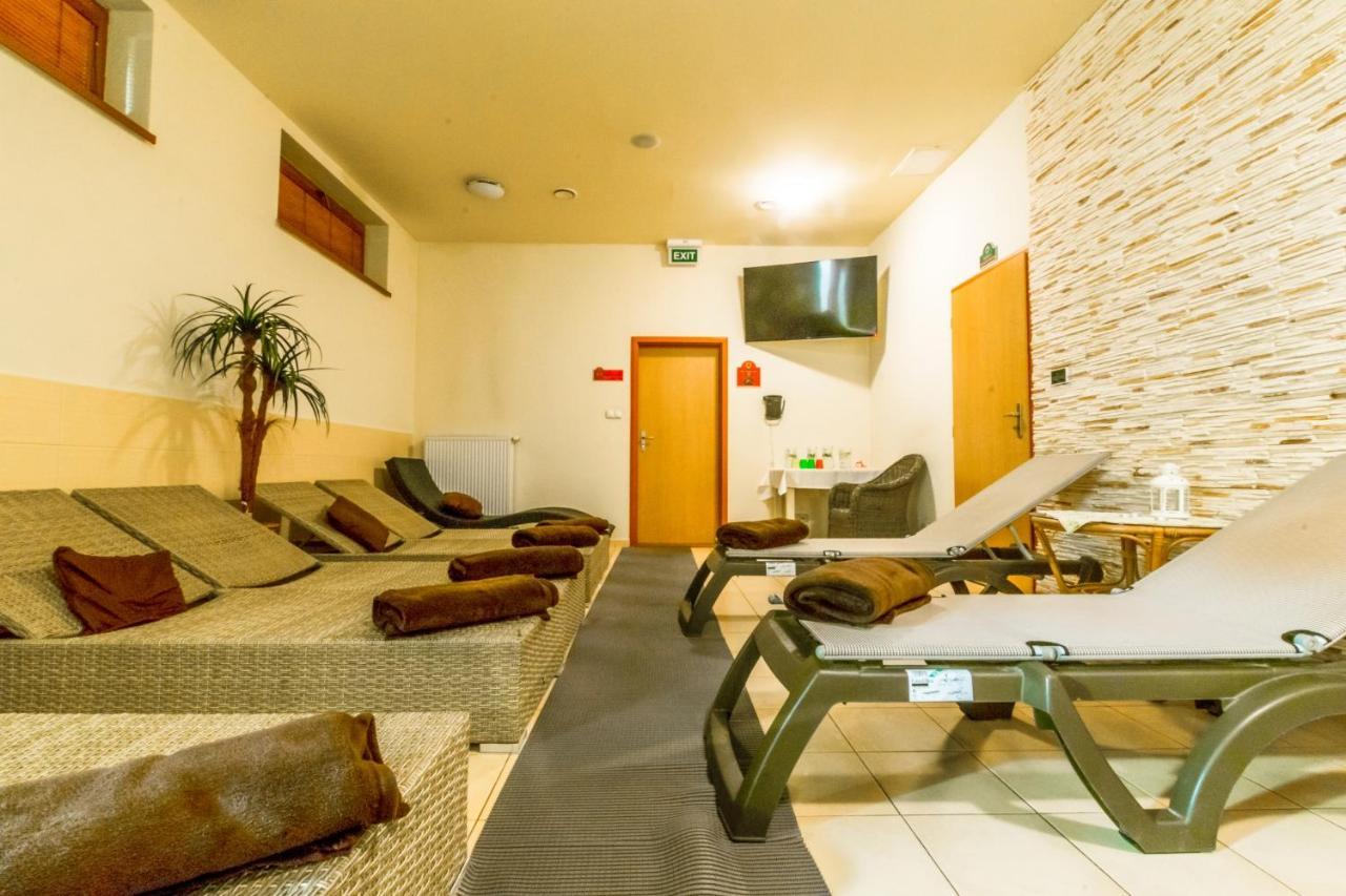 Penzion Ladoven Skvela Kuchyna A Rodinna Atmosfera Martin Exterior foto