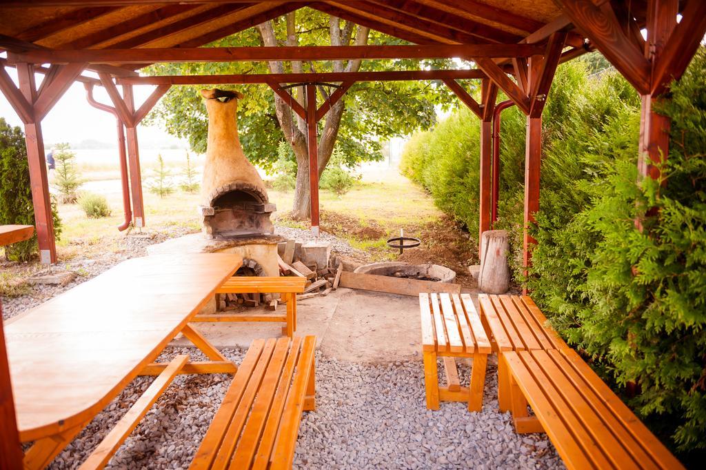 Penzion Ladoven Skvela Kuchyna A Rodinna Atmosfera Martin Exterior foto